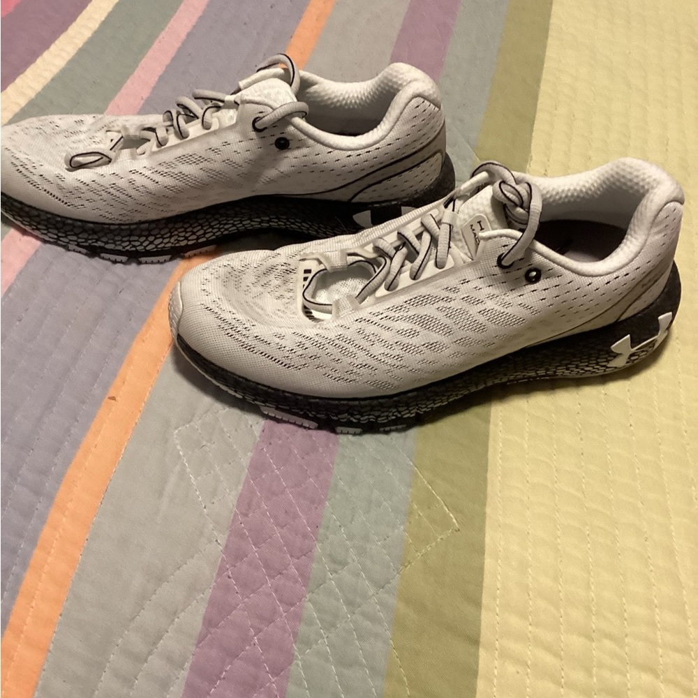 Under Armour Women’s HOVR Machina running shoe.
